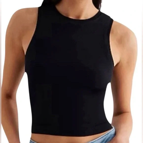 Express Body Contour High Neck Cropped Tank - Picture 1 of 4